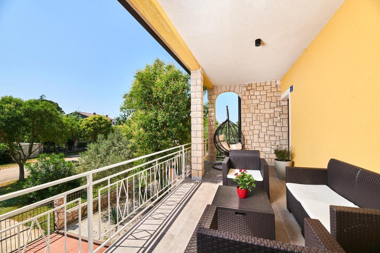 Belvedere Apartments Умаг Экстерьер фото