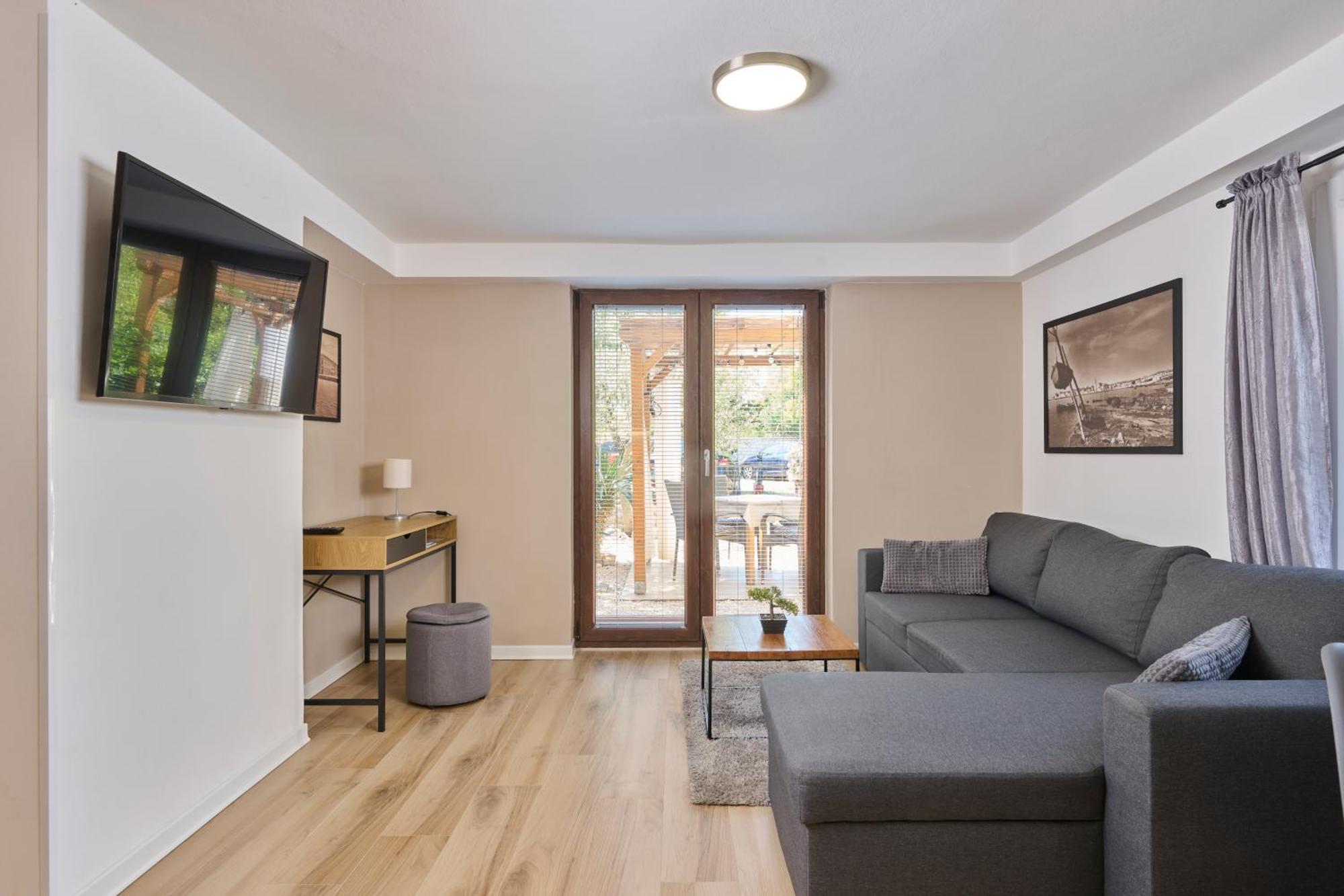 Belvedere Apartments Умаг Экстерьер фото